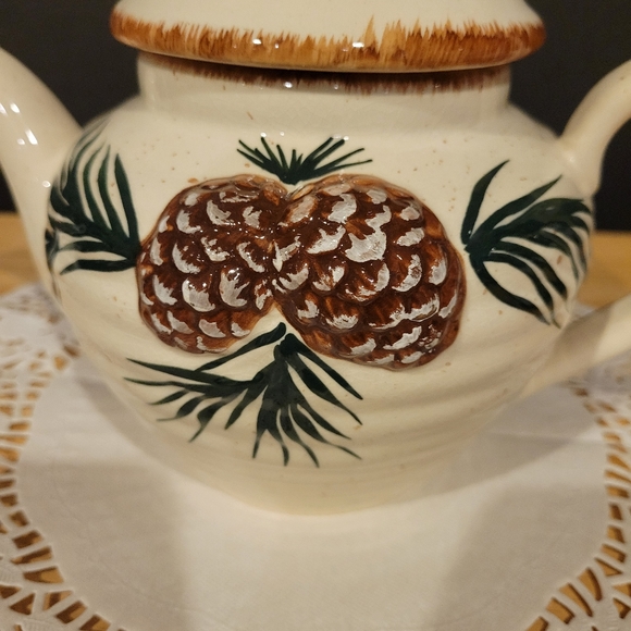 Vintage Ceramic Pine Cone Teapot - Picture 4 of 8